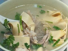 -丁里羊肉小镇(天鹅湖总店)