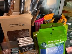 -星巴克(香港国际机场44号闸店)