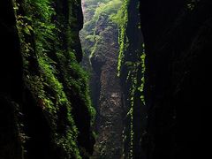 -百里峡七彩艺术小镇