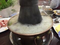 -楼外楼大刀肉传统火锅居(幸福街店)