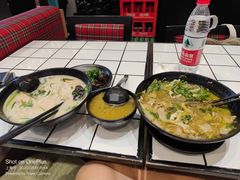 酸菜鱼薯粉-肥汁米蘭香港米线(长宁来福士店)