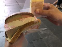 -詹爷爷乌节路街头冰淇淋