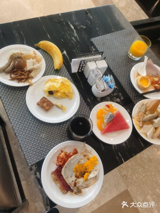 紫玥铂尔曼酒店零点餐厅图片