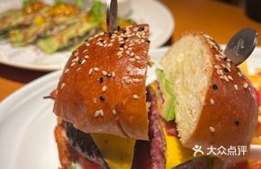 Caramelized Onion Wagyu Mini Burger