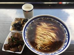 -鸿兴面馆馄饨小笼(稻香店)
