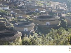 -初溪土楼群