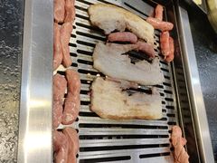 -臻牛烤肉