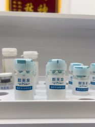 -靓芙泉专研痘痘肌