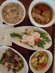 -爱悦月子中心·时光(武侯店)