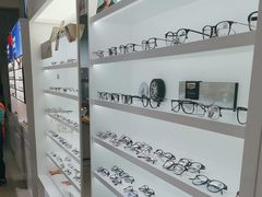 -诺柯视眼镜-蔡司依视路官方工厂店(淞南一店)