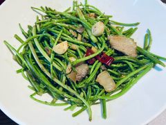 -黄泥岗·地道湖北菜(奥特莱斯店)