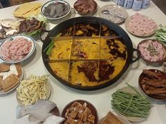 -岗上渣渣老火锅(两路口店)