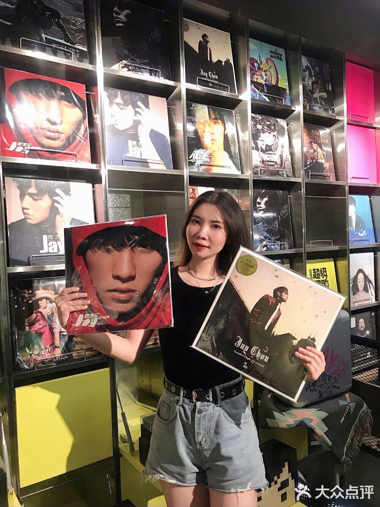 深圳看展｜超级黑胶工厂💽首个黑胶特展来啦