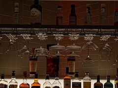 -FOUR PLAY BAR