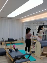 -莫纳瑜伽·普拉提