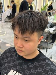 -苏奇发型·烫发染发