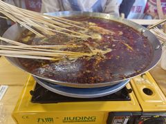 -拈签一笑黄牛肉辣卤串串