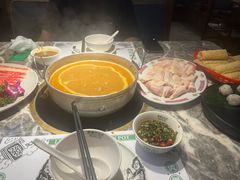 -禄婶鸡煲·打边炉