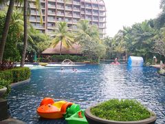 -三亚湾海居铂尔曼度假酒店