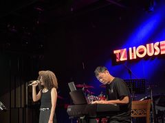 -TZ House音乐现场(茅台店)