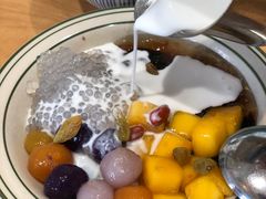 超级桃胶芋圆-堂屋糖水店(愚园店)