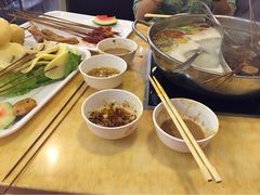 佰人王串串香火锅(彩霞街店)-佰人王串串香火锅(洋珠巷店)