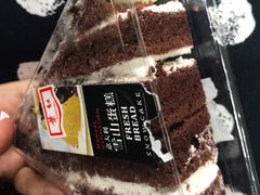 三角形黑森林蛋糕-红叶蛋糕(广达路总店)