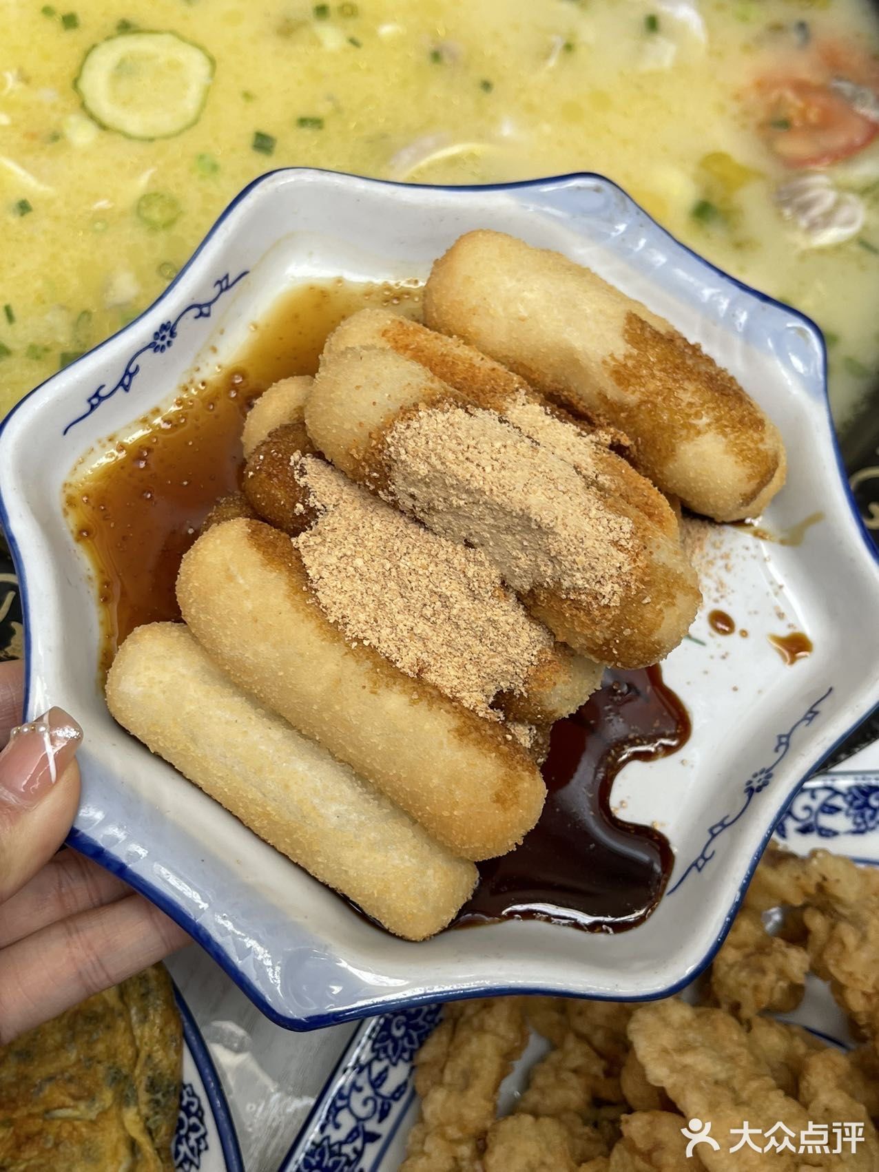 来青城山必吃的酸汤鱼给真是给人香迷糊了