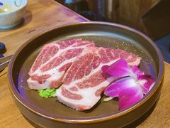 猪梅花肉-牛人·雪花牛·木炭烤肉(昆山陆家店)