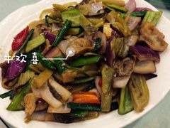 咸酸菜炒牛欢喜-荷塘食府