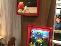 用餐区-麦当劳(阳朔益田西街店)