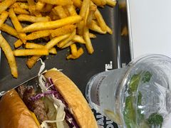 -TRIPS BURGER(大钟寺店)