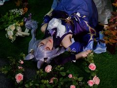 -米游妙妙屋cosplay换装自拍摄影体验馆