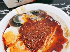 -何老二卤汁凉粉