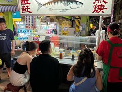 -六合夜市