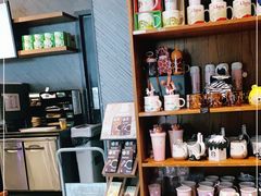 零售区-星巴克(成都机场T2店)