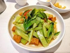 荆芥黄瓜拌油条-解家河南菜(商鼎路店)