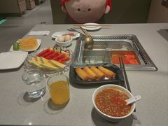 -海底捞火锅(新松江路生日主题店)