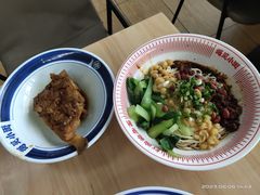 -遇见小面(白云机场T2安检外店)