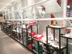 -新华书店(保利水城店)