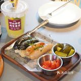 厦门探店｜有精酿又有榴莲披萨的天台餐吧