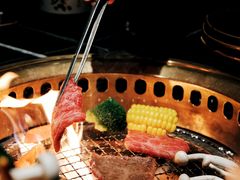 -山川小町·极番烧肉(新地假日广场店)