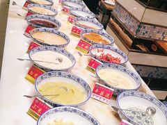 自助调料区-清真军邺·金富苑肥牛(石坡街旗舰店)