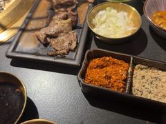 -铭牛烧肉·和牛海鲜自助(高新月牙湖店)