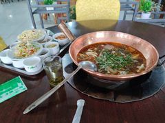 -朝伟清真铜瓢牛肉馆(三十年老·店)