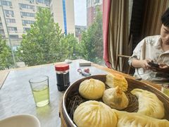 -红灯笼大酒楼(通湖路店)