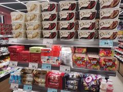 -好特卖HotMaxx(杭州滨江宝龙城店)