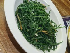 凉拌沙葱-锡林河饭店