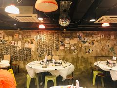 大堂-鲜入围煮花胶鸡海鲜火锅