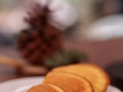 -潮一不贰·法式甜品·生日蛋糕·西式简餐(外滩店)